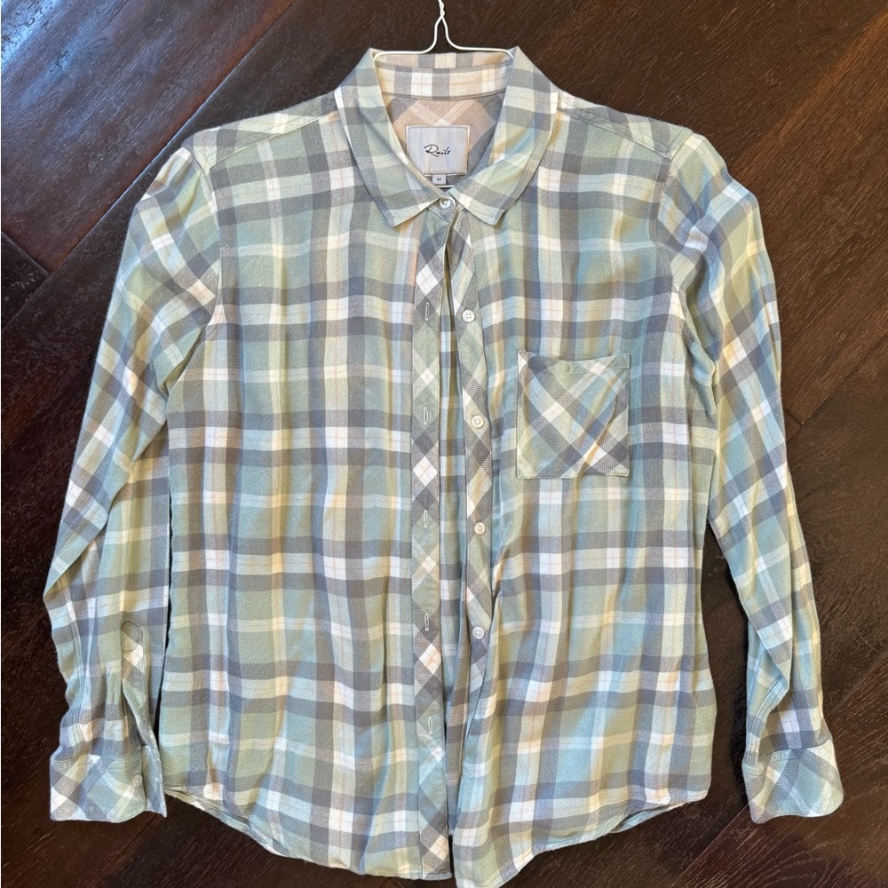 Rails button-down